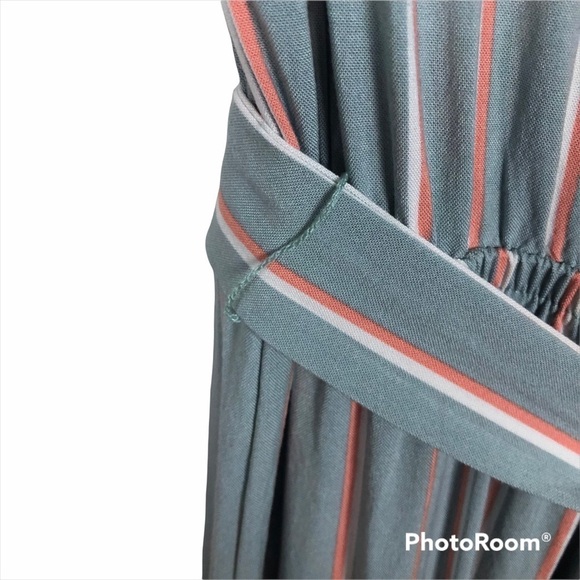 Brandy Melville romper/jumpsuit striped with belt button up Size O/S - Picture 6 of 8